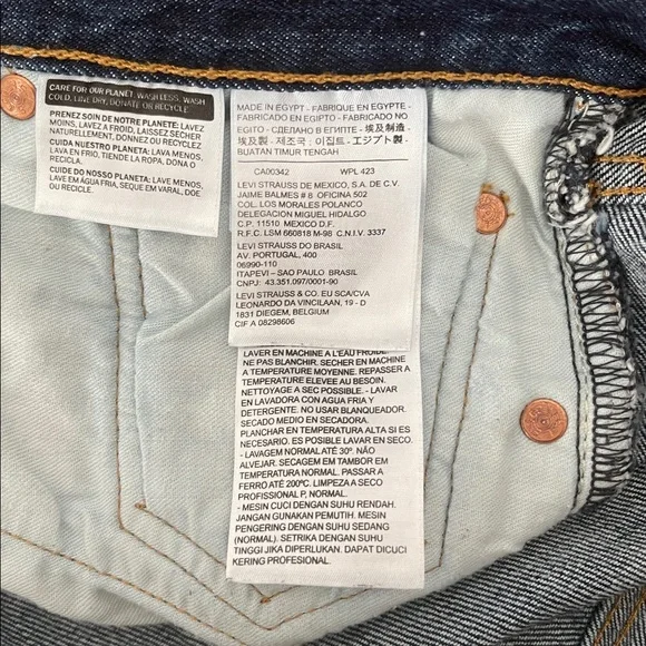 Levi's 501’s Men's Deep Indigo Jeans 36x30 - Picture 6 of 7